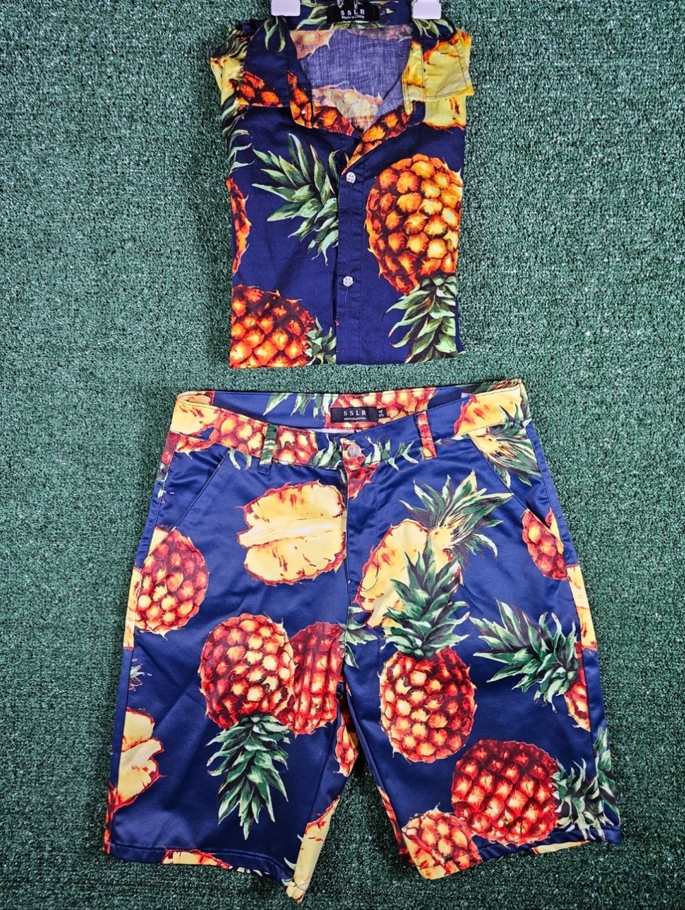 SSLR Navy Pineapple Print Shirt w/Matching Shorts / Shirt Size Large / Shorts 34